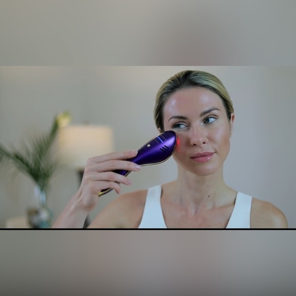 NEW -anti-aging skin care device
Clinically proven to reduce wrinkles &  fine - Picture 9 of 10